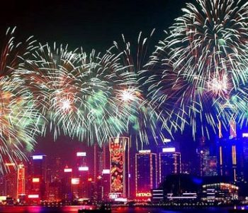 Жолти гаќи носат пари, прасечко среќа: Верувања за Нова година